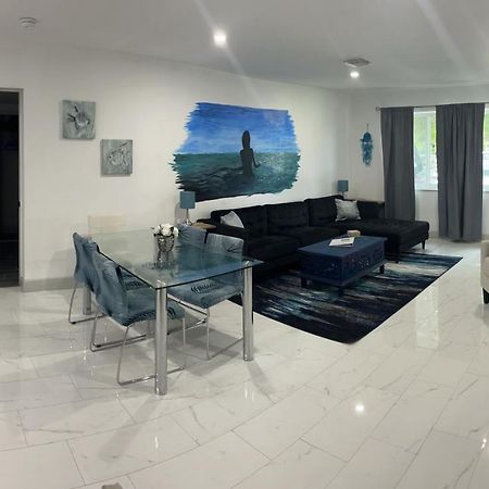 Modern Luxury Rose Villa By Beaches Hollywood Luaran gambar