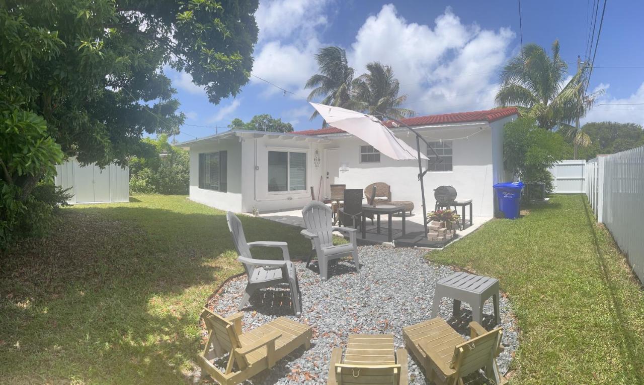Modern Luxury Rose Villa By Beaches Hollywood Luaran gambar